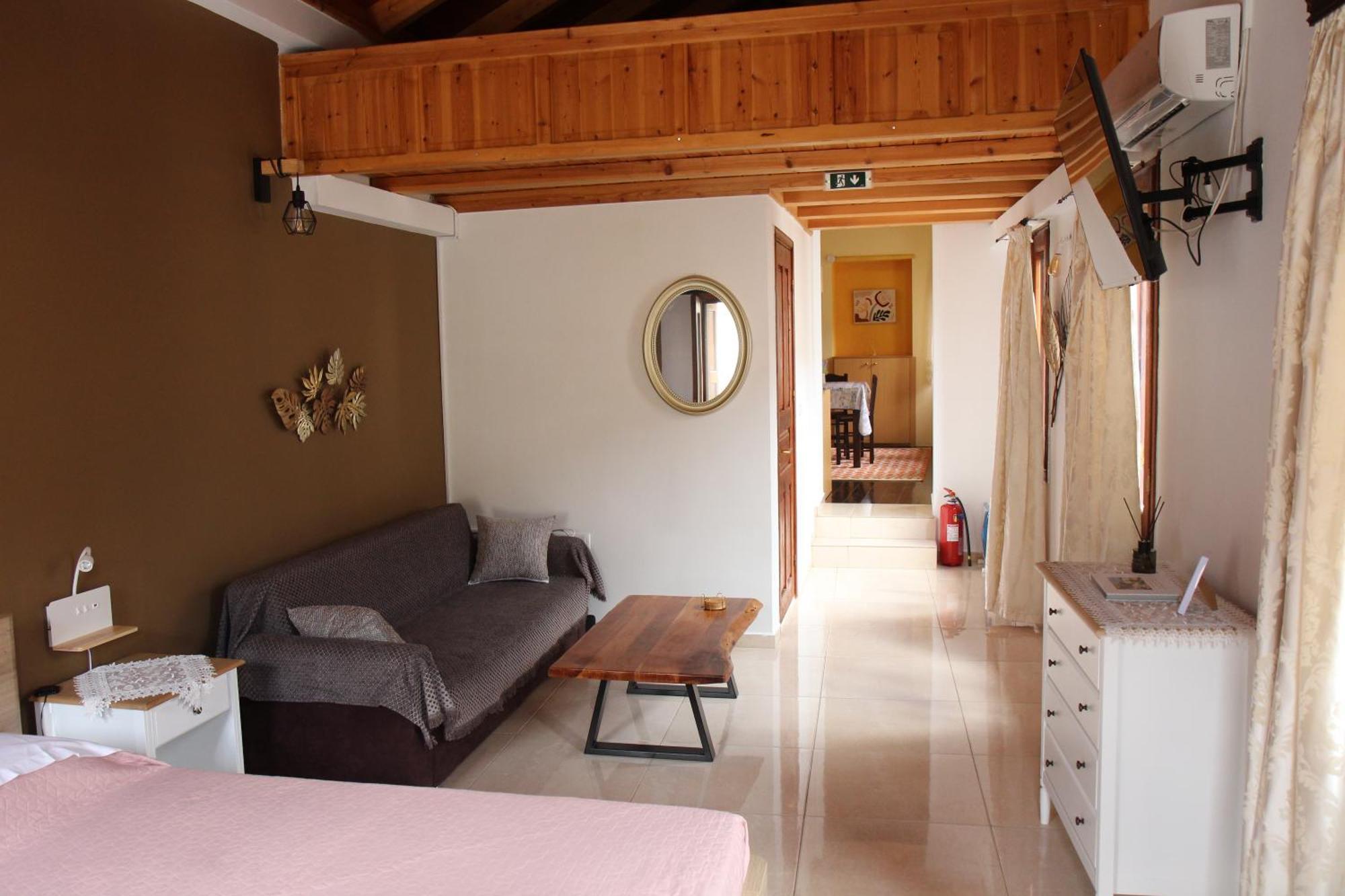 Main Square Apartment Sými Buitenkant foto
